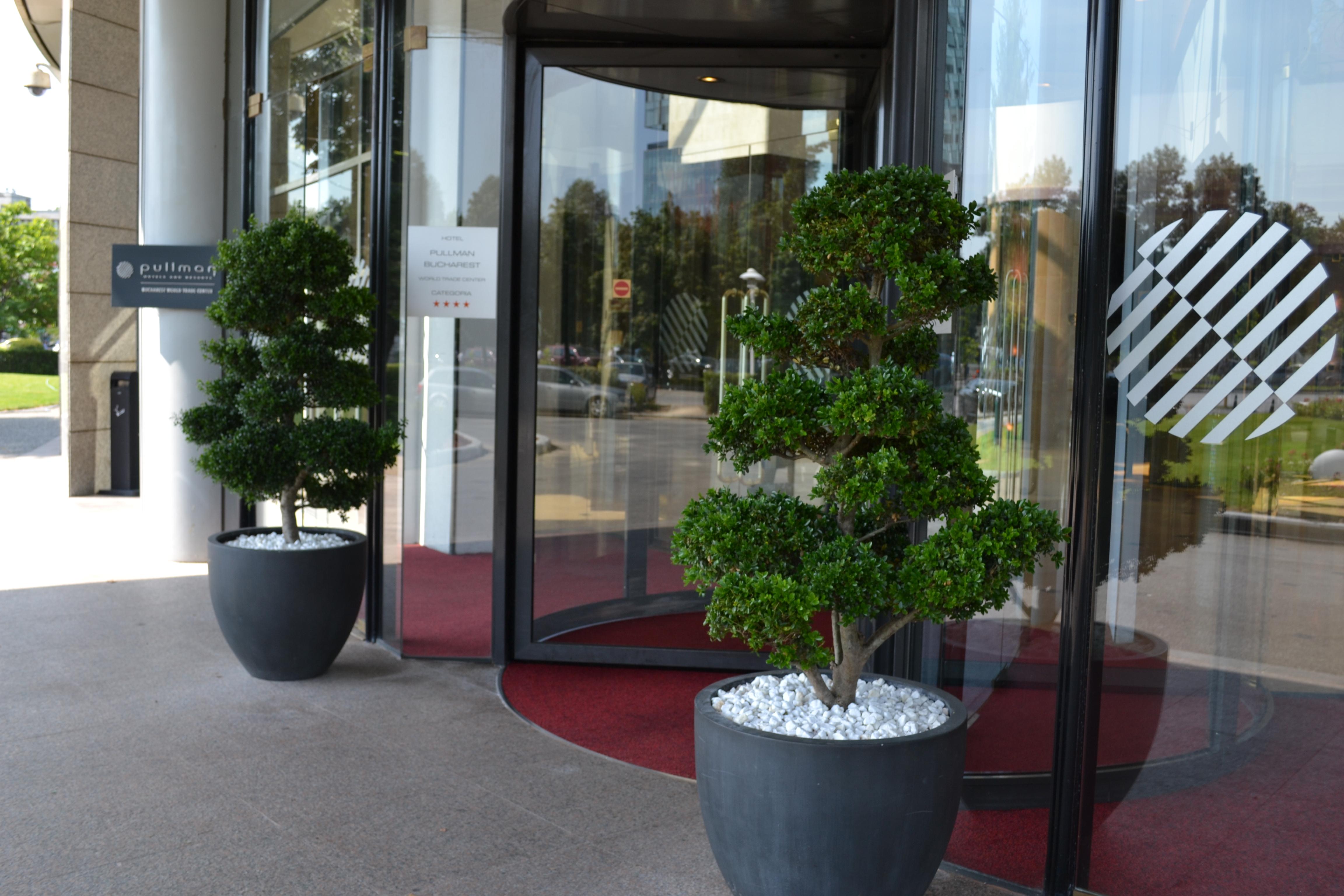 Pullman Bucharest World Trade Center Hotel Exterior foto